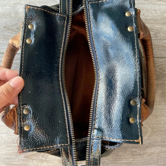 Regina  Black Patent Leather Handbag Made in Italy - Picture 8 of 15